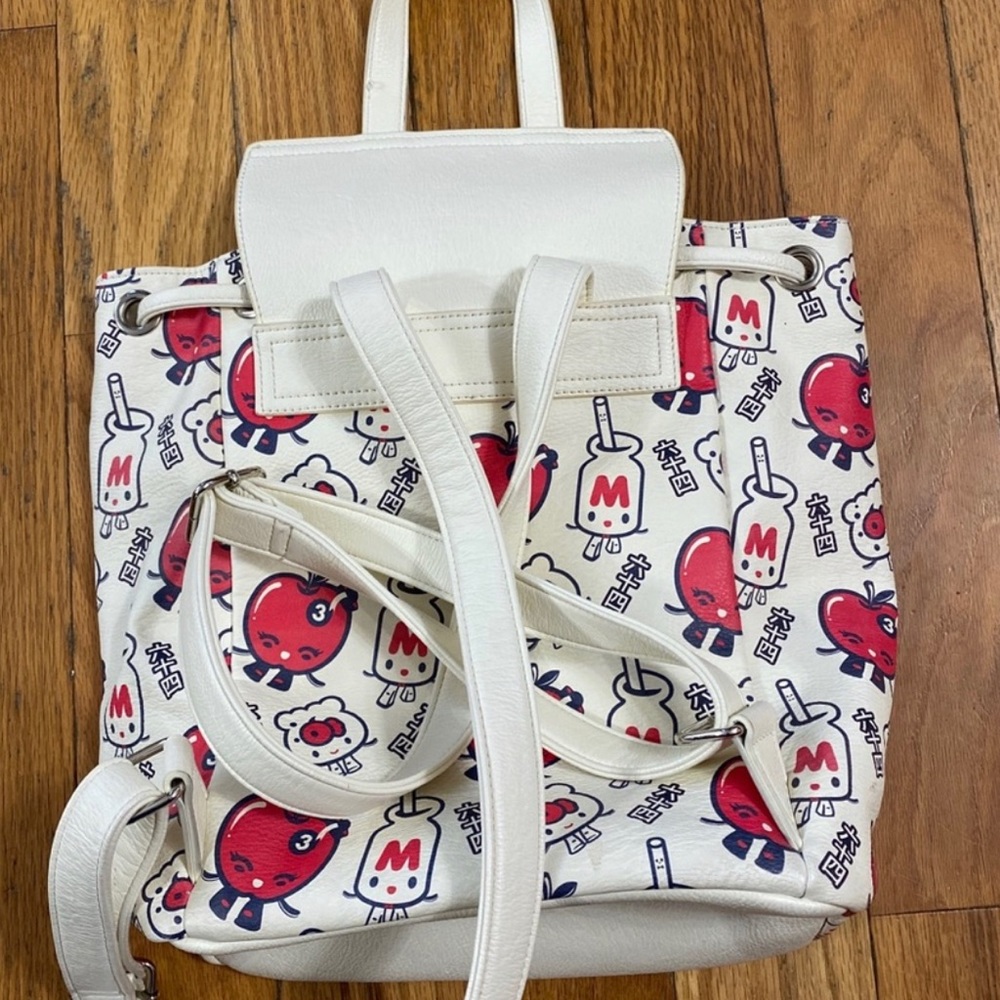 Hello kitty mini backpack. Super buttery soft leather. BoxLunch exclusive. - Picture 5 of 11